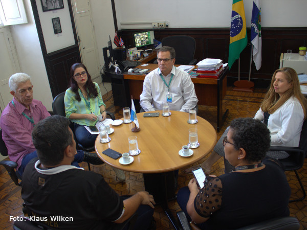 Representantes do Vasco da Gama buscam reforço para o setor histórico do clube por meio do acervo do MIS RJ
