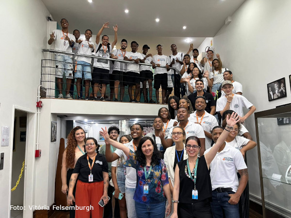 MIS RJ recebe jovens do Projeto Território da Juventude para estudo do cinema brasileiro